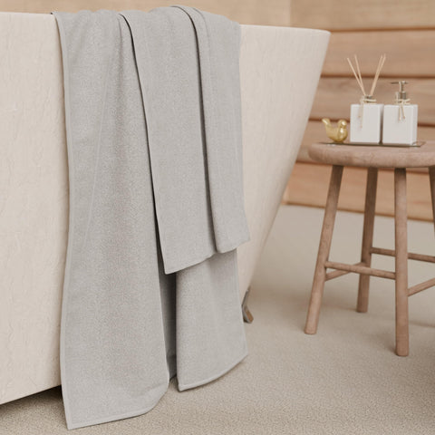PETTI Artigiani Italiani - 100% Cotton Terry Bath Towels, 3+3 Towel Set, 6 Pieces, 3 Face Towels and 3 Hand Towels, Light Grey Towels