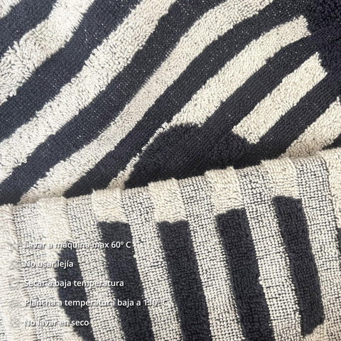 Scalpers Towel 90x180 cm 100% Cotton 500GSM Navy Blue with Logo and Stripes Home