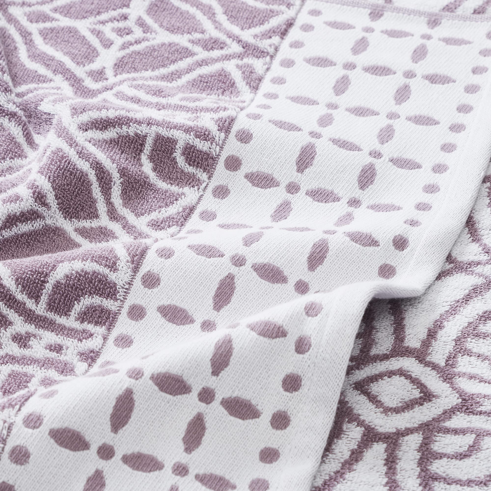Modern Threads 6 Piece Set, 2 Bath Towels, 2 Hand Towels, 2 Washcloths Yarn Dyed Jacquard/Solid Towel Set Monroe Orchid