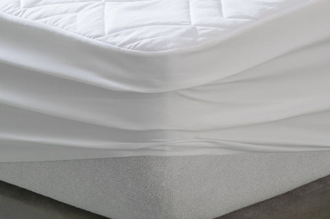 SAVEL - Mattress Cover (70x140 cm) Cot Bed Size | Aloe Vera | Breathable and Waterproof Mattress Protector - White
