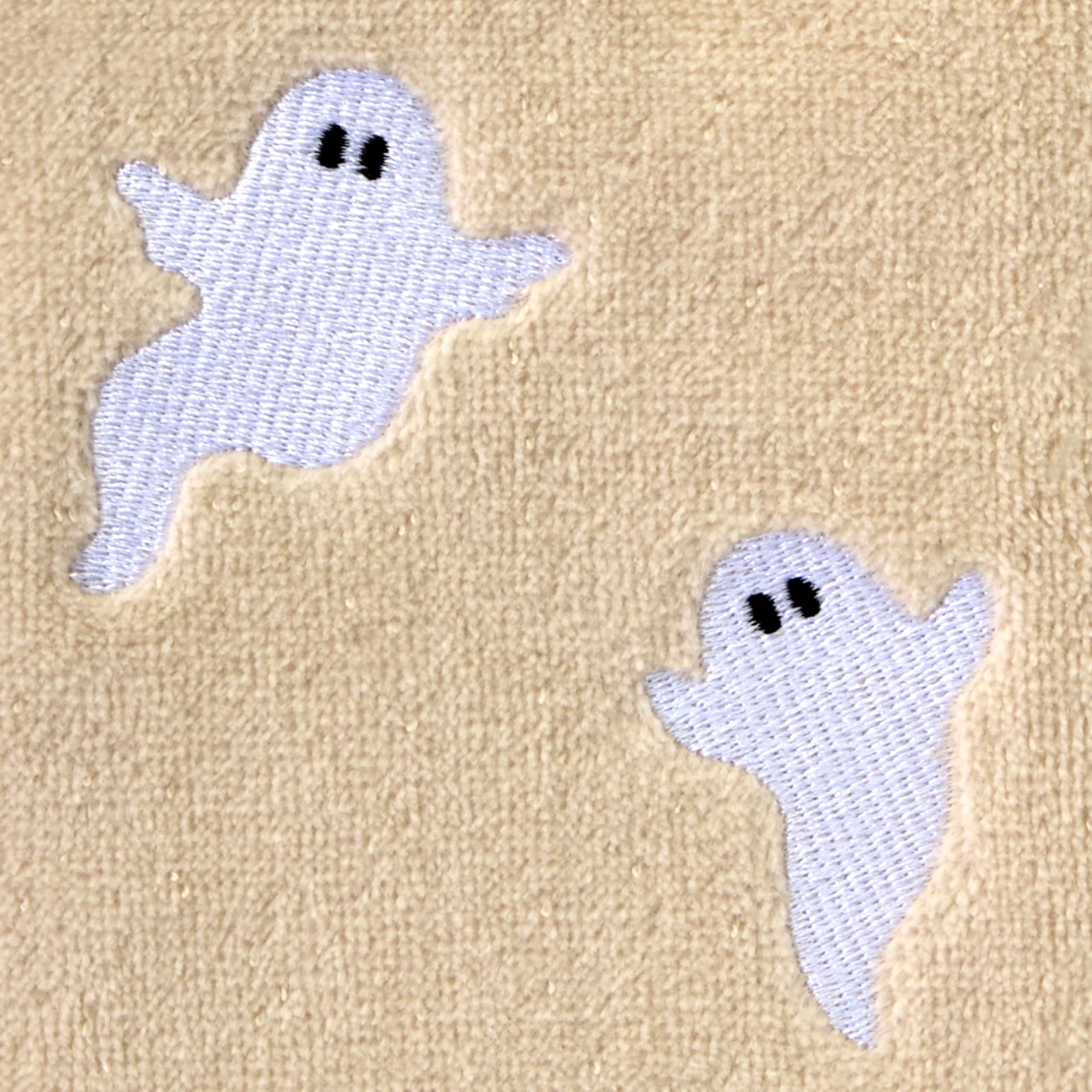 SKL Home Halloween Tossed Ghosts Hand Towel 2 pc Set for Bath/Kitchen/Bar & Gift