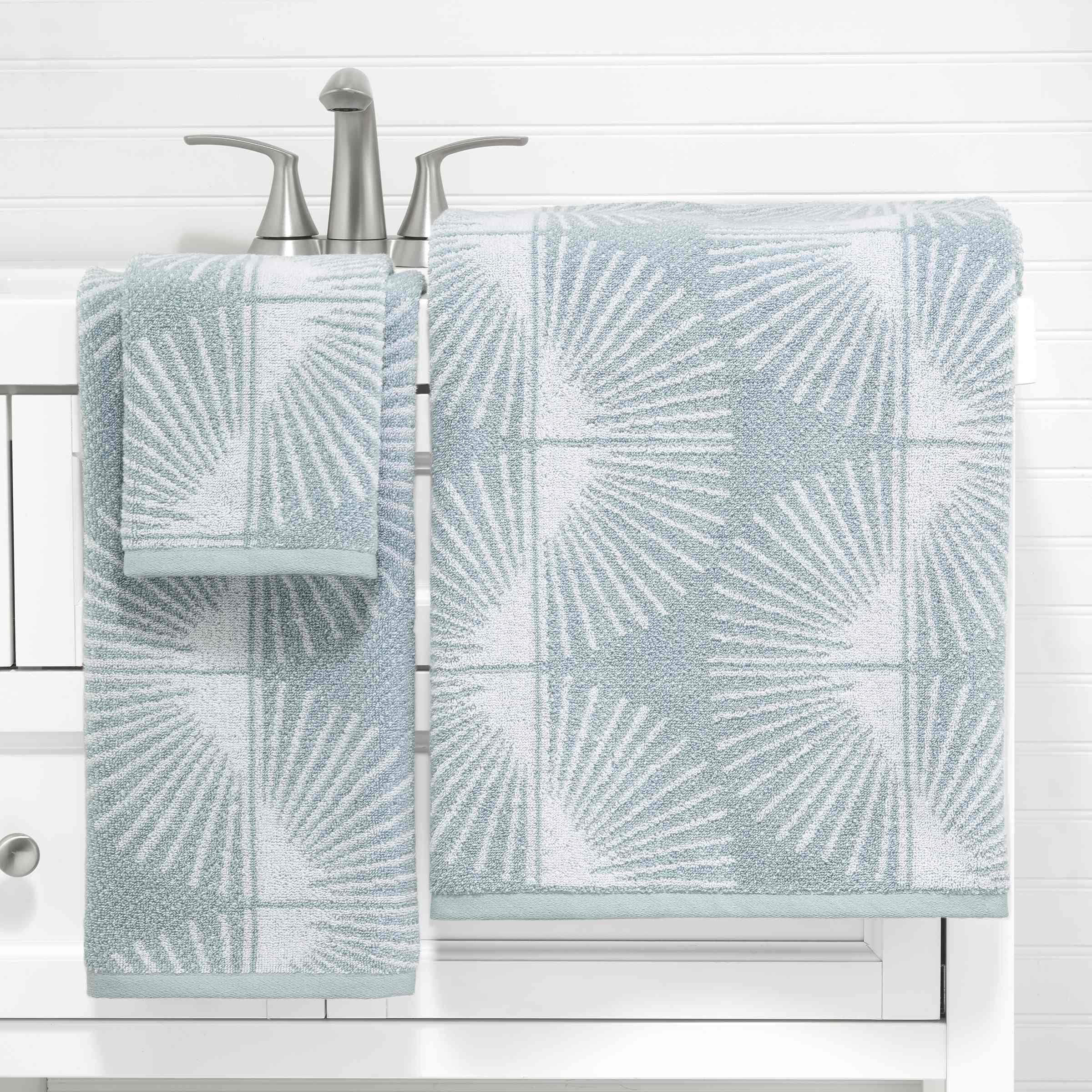 Nicole Miller - Hand Towels, Soft & Absorbent Cotton, Dorm Room Essentials, Set of 2 (Kendall Collection, Oasis)