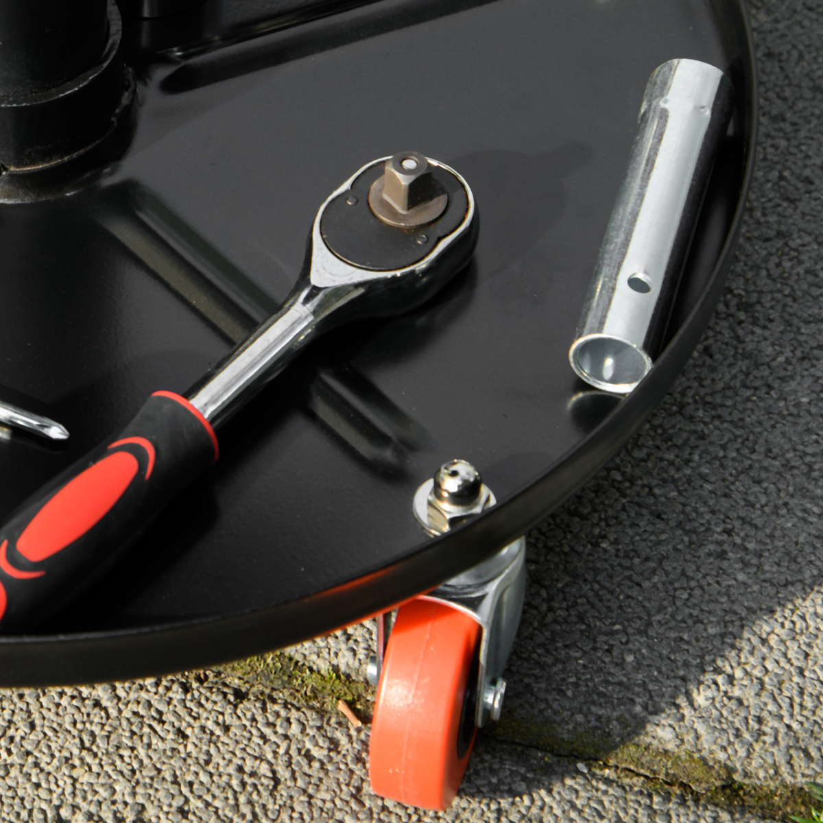 HOMCOM Pneumatic Adjustable Mechanic Stool with Tool Tray and Wheels