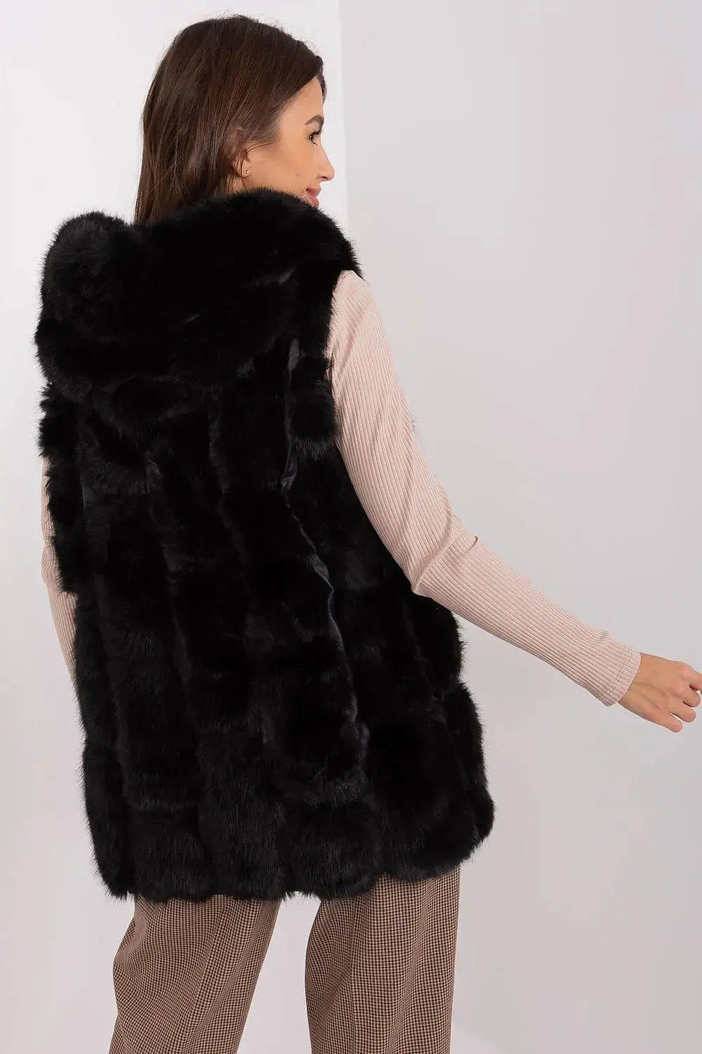 A.T fur polyester vest