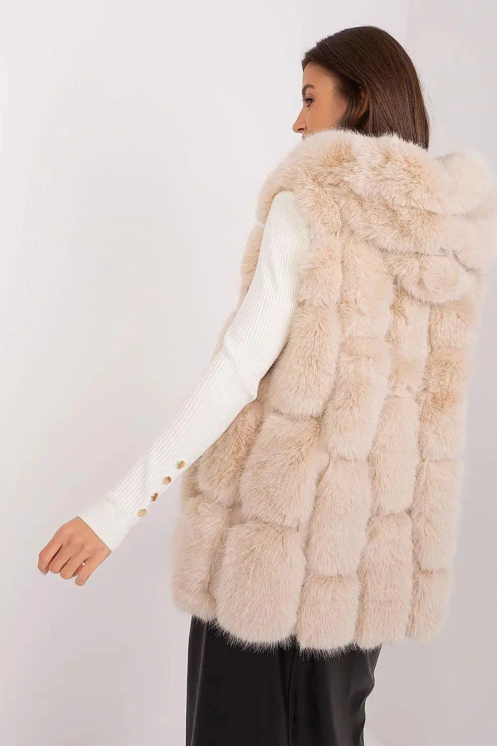 A.T fur polyester vest