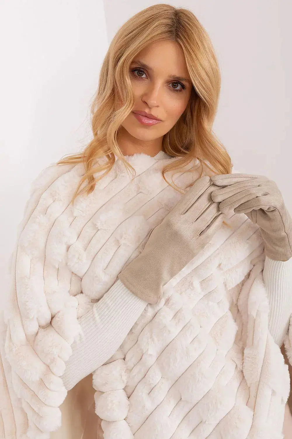 AT Sleek Insulated Gloves with Embroidered Touchscreen Access