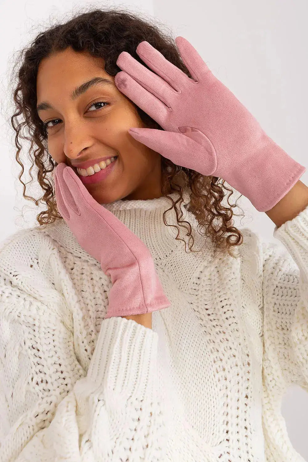 AT Sleek Insulated Gloves with Embroidered Touchscreen Access