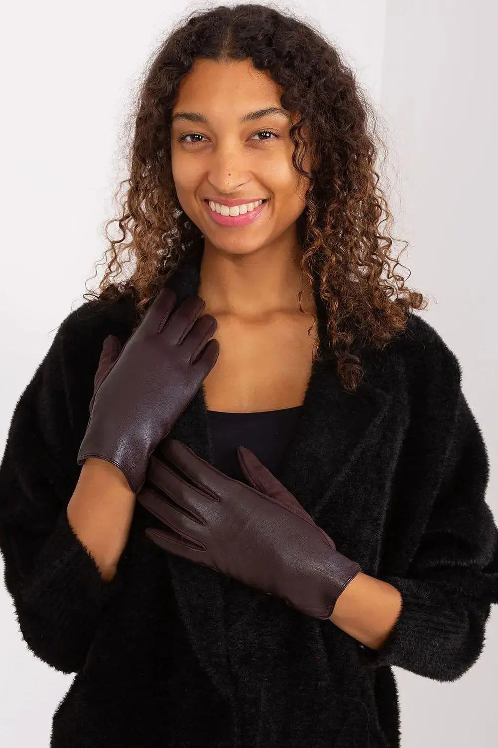 AT Fashionable Women’s Gloves with Phone-Friendly Embroidery