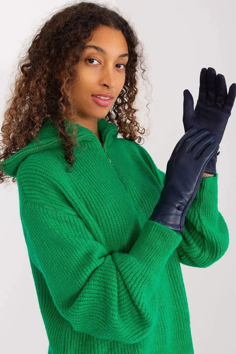 AT Gloves Model 191350 – Durable Grip, Everyday Protection