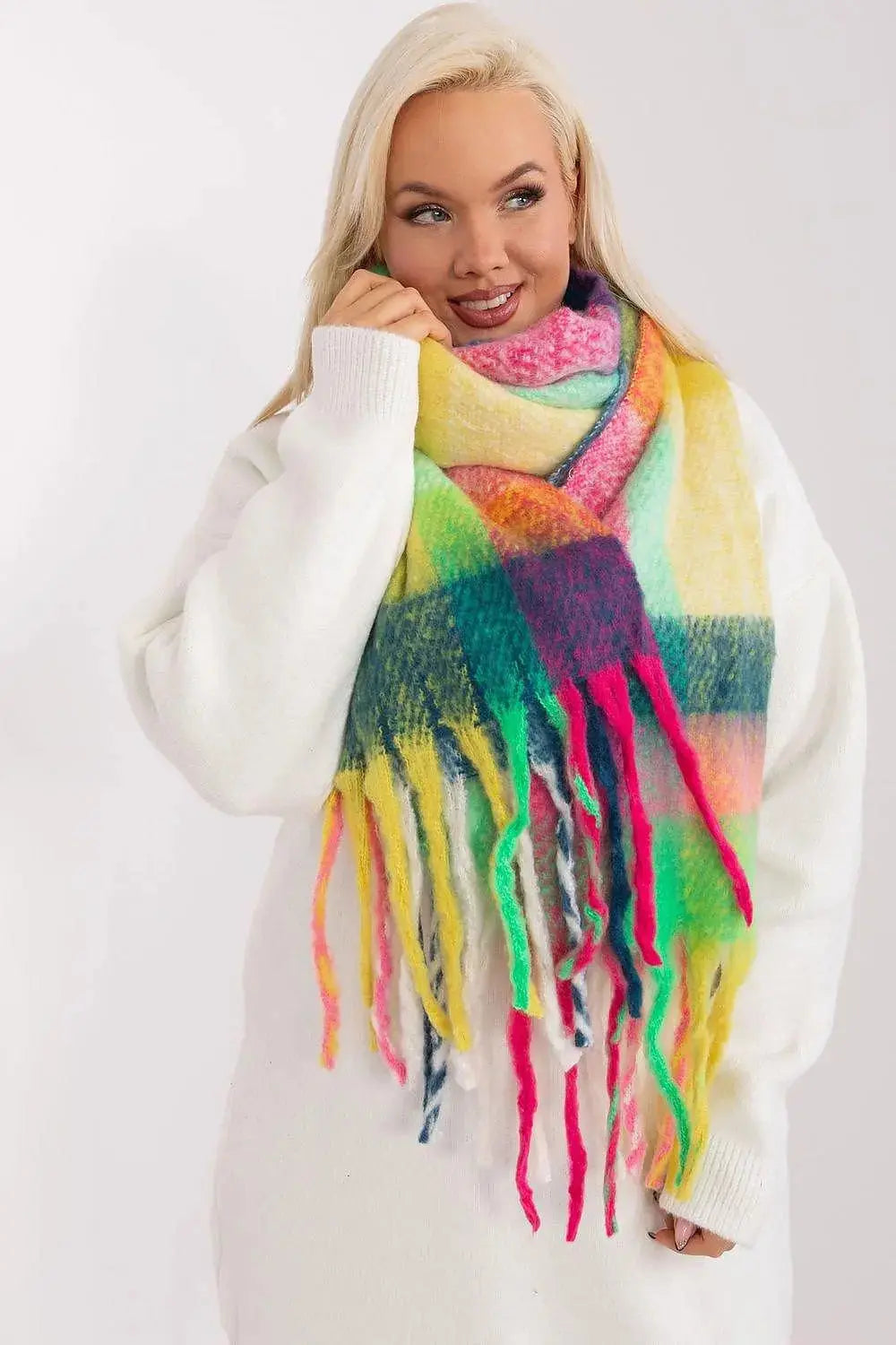 AT Shawl model 190542