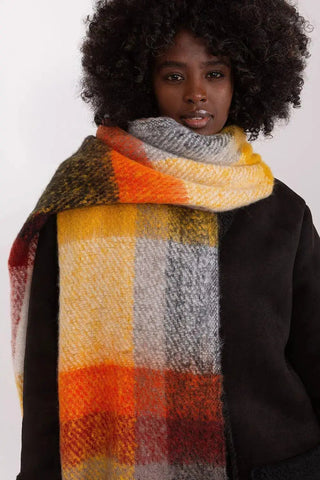 AT Shawl model 190542