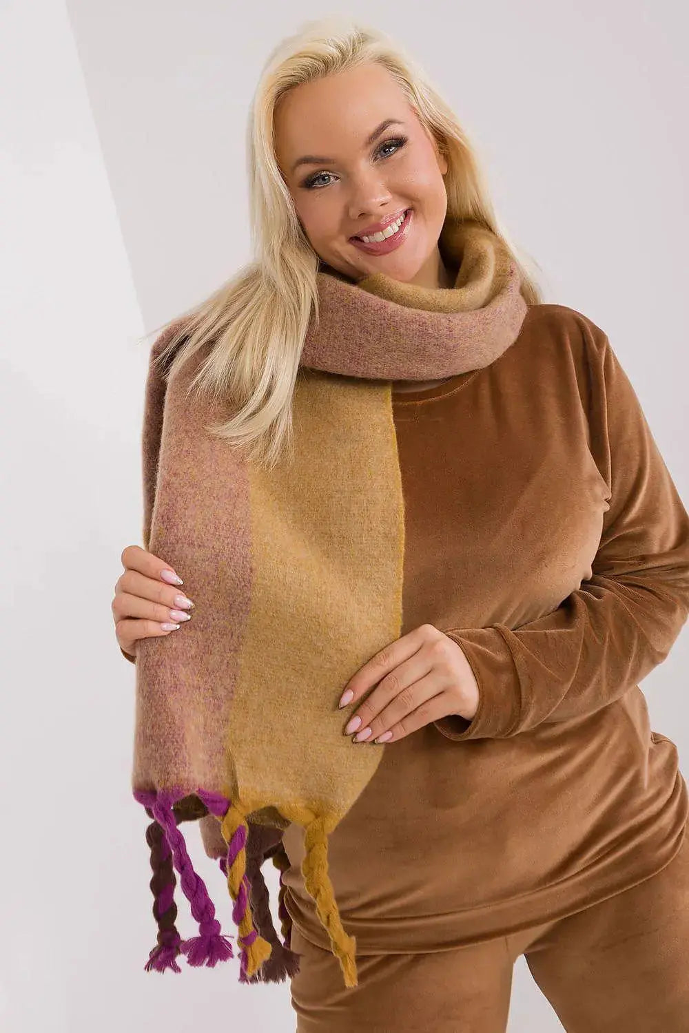 Decorative Stripe Scarf – Soft, Stylish & Cold-Weather Ready