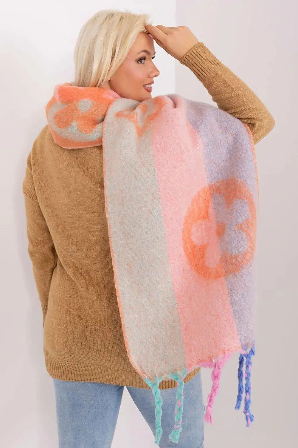 Decorative Stripe Scarf – Soft, Stylish & Cold-Weather Ready