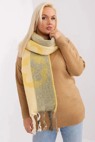 Decorative Stripe Scarf – Soft, Stylish & Cold-Weather Ready