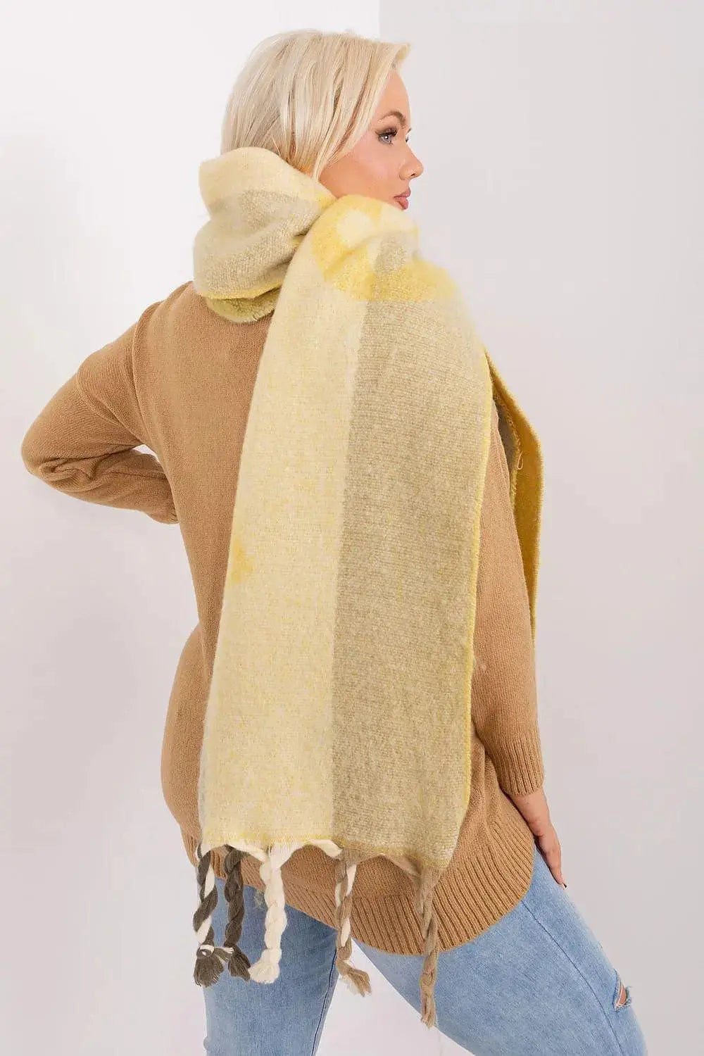 Decorative Stripe Scarf – Soft, Stylish & Cold-Weather Ready