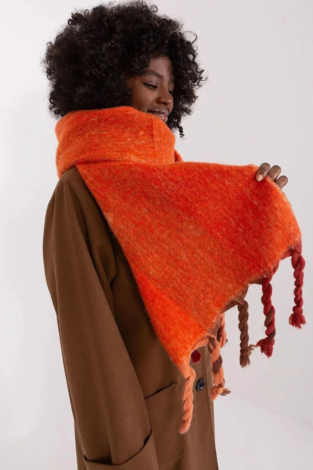 Decorative Stripe Scarf – Soft, Stylish & Cold-Weather Ready