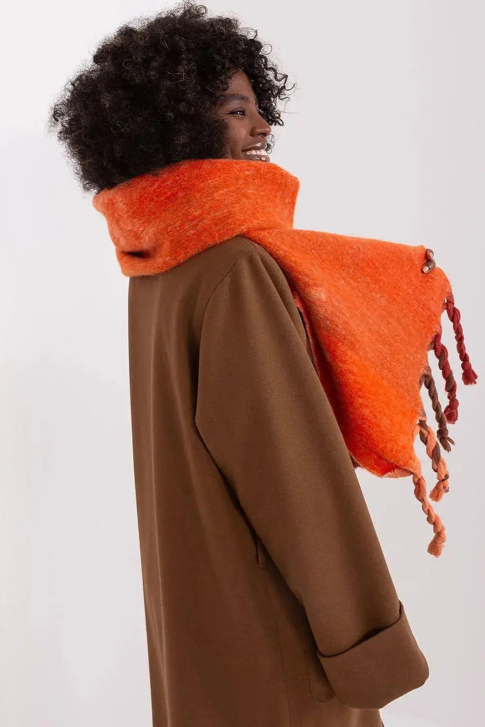 Decorative Stripe Scarf – Soft, Stylish & Cold-Weather Ready