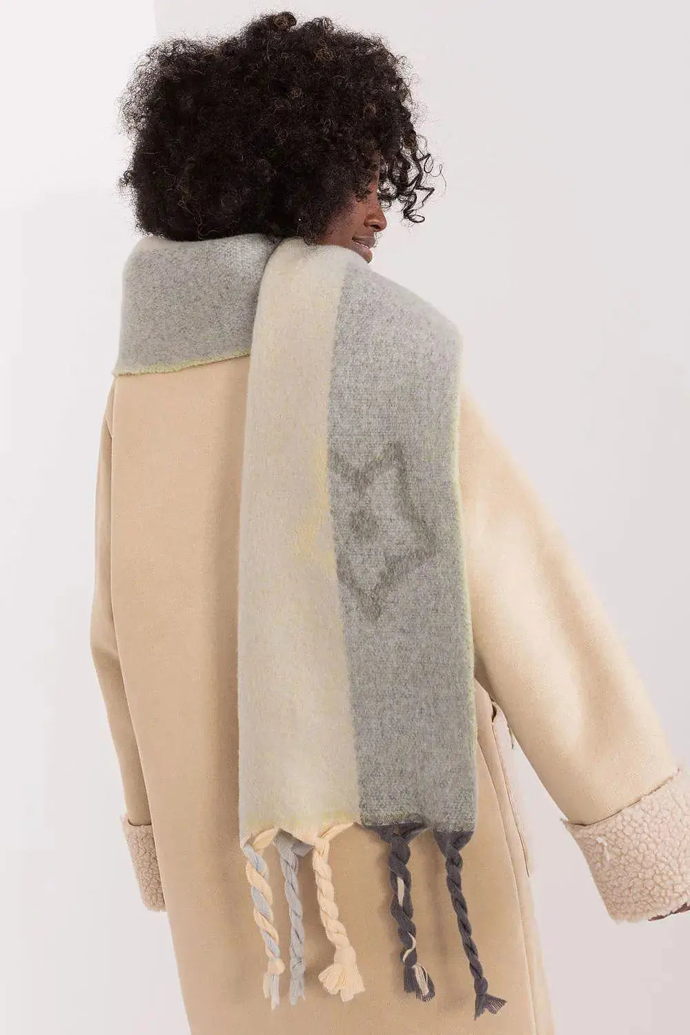 Decorative Stripe Scarf – Soft, Stylish & Cold-Weather Ready