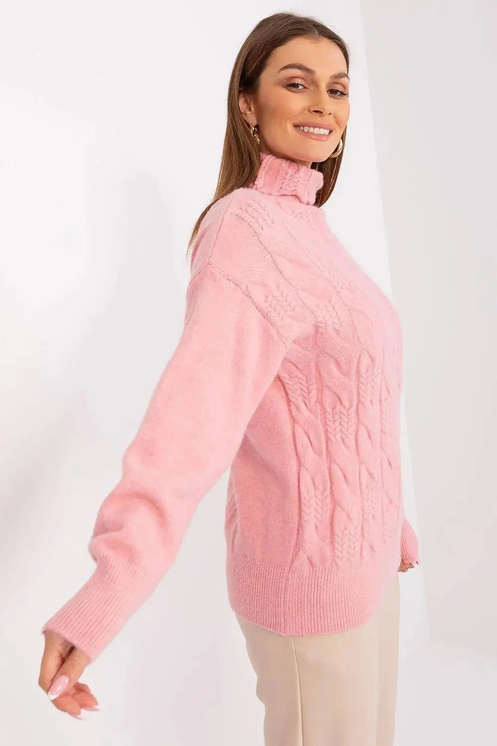 AT high-quality acrylic turtleneck sweater