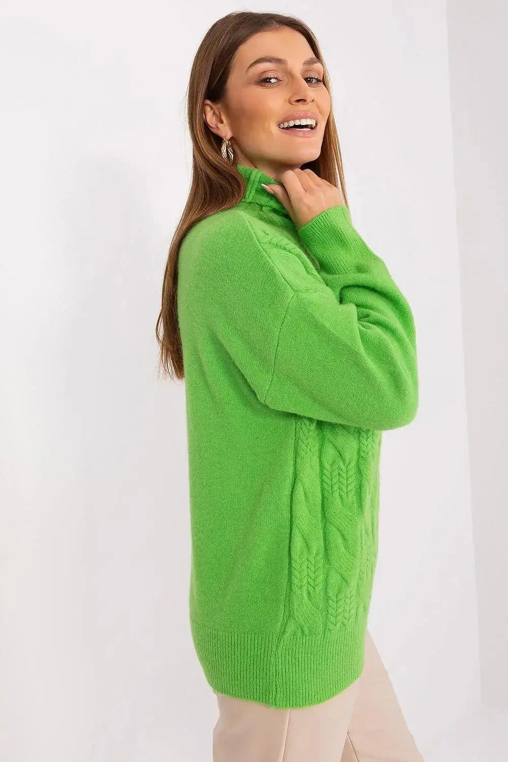 AT high-quality acrylic turtleneck sweater