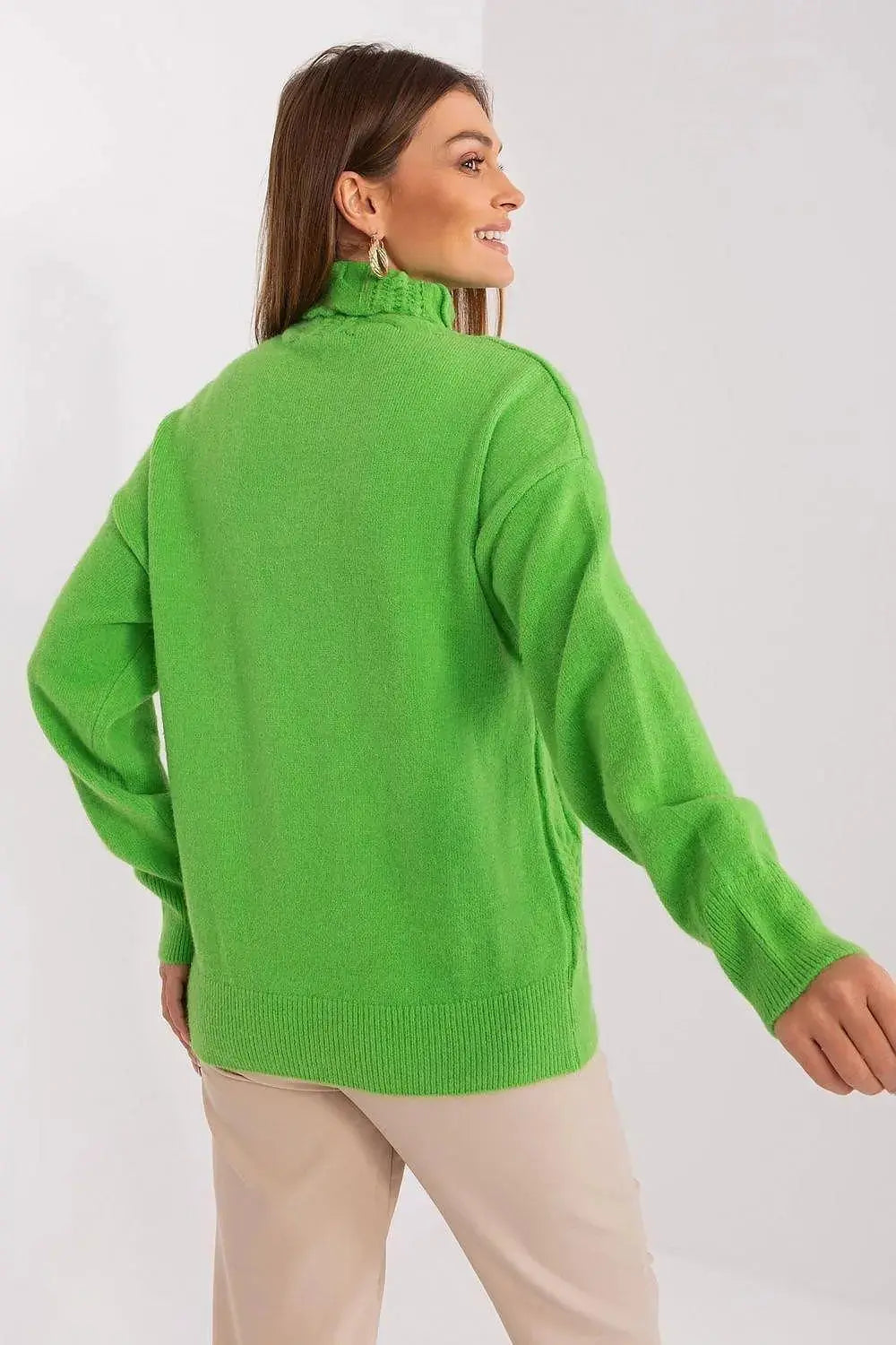 AT high-quality acrylic turtleneck sweater