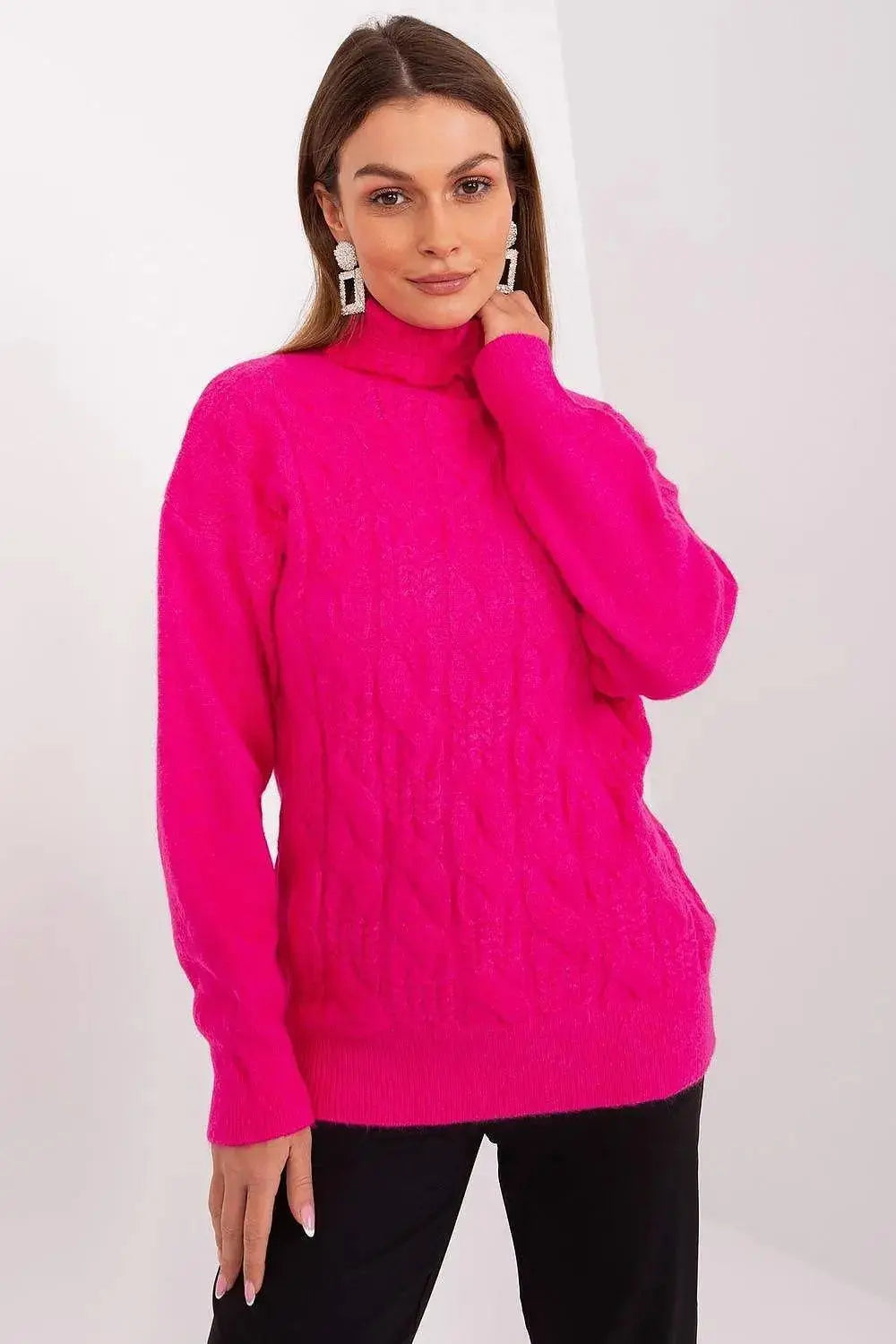 AT high-quality acrylic turtleneck sweater