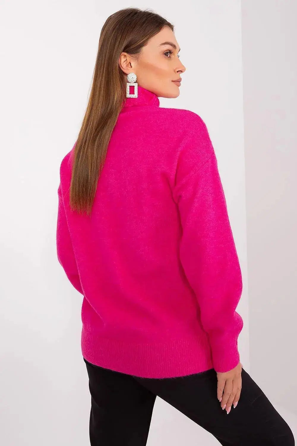 AT high-quality acrylic turtleneck sweater