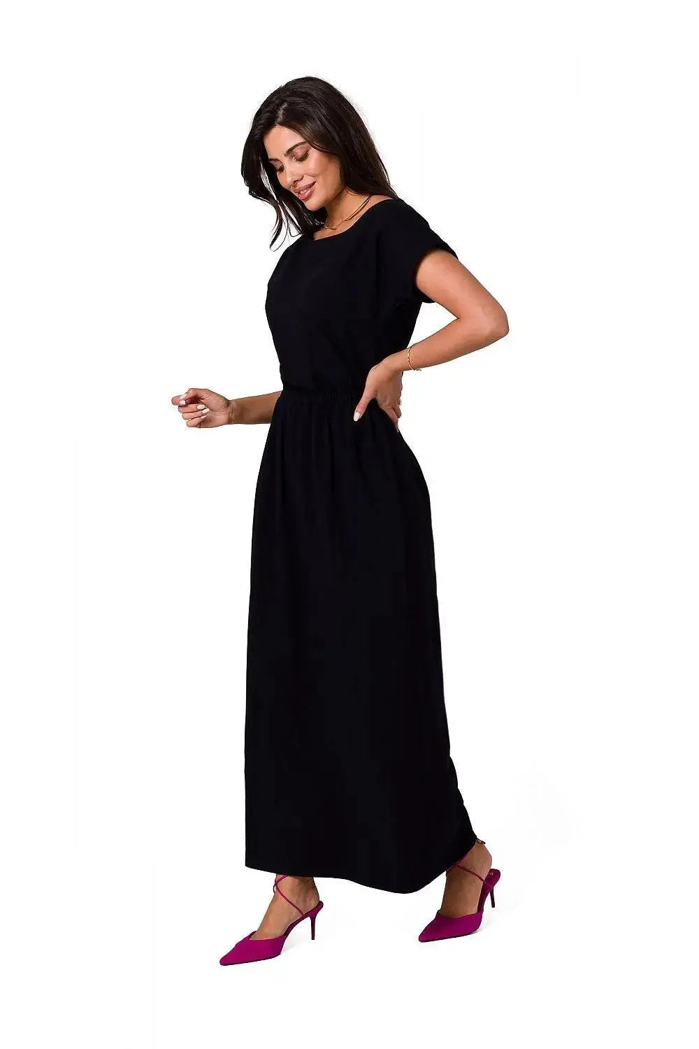 BeWear Comfortable cotton maxi dress with a neckline