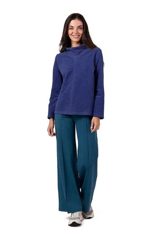 BeWear womens turtleneck sweatshirt