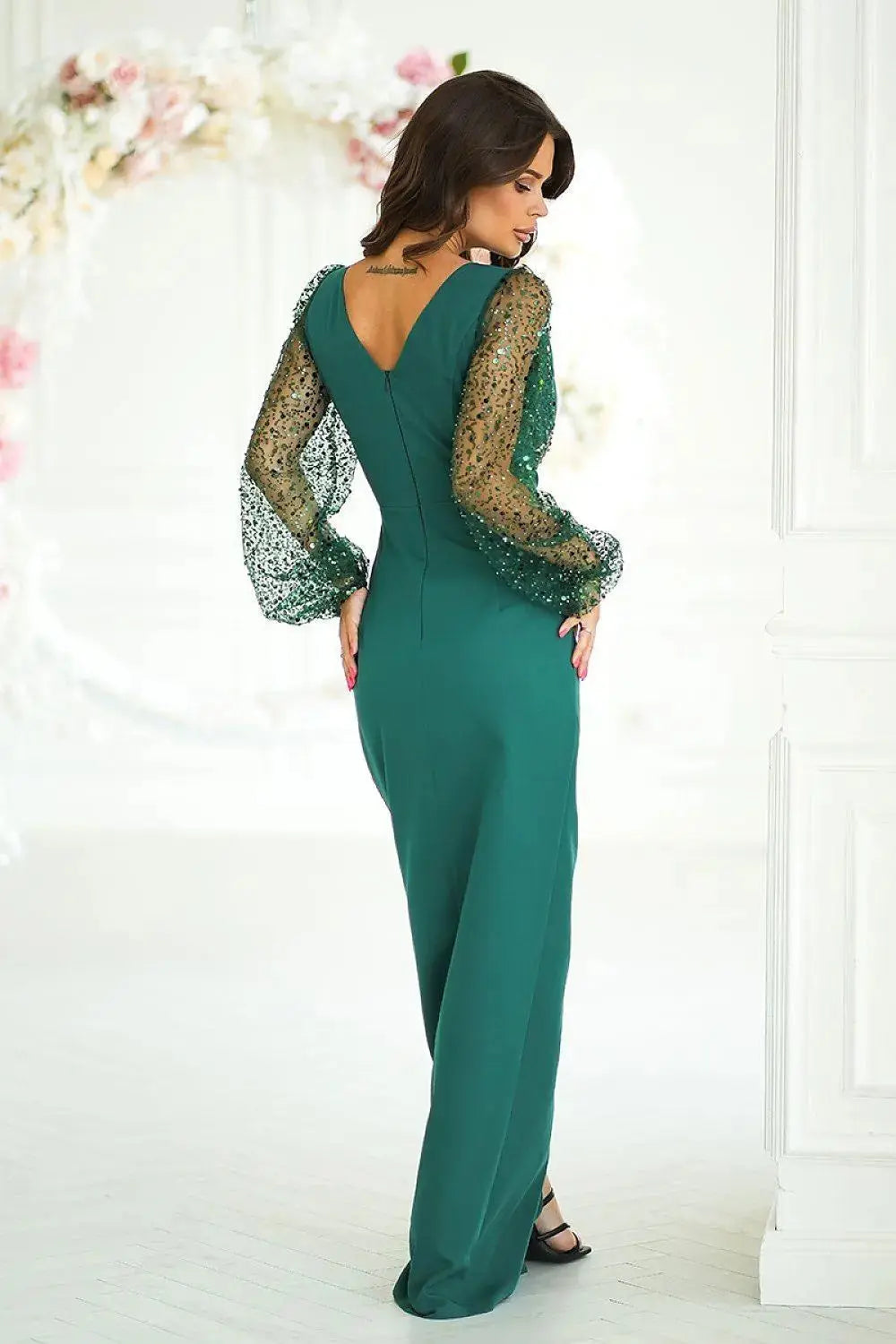 Bicotone sequin sleeves evening dress