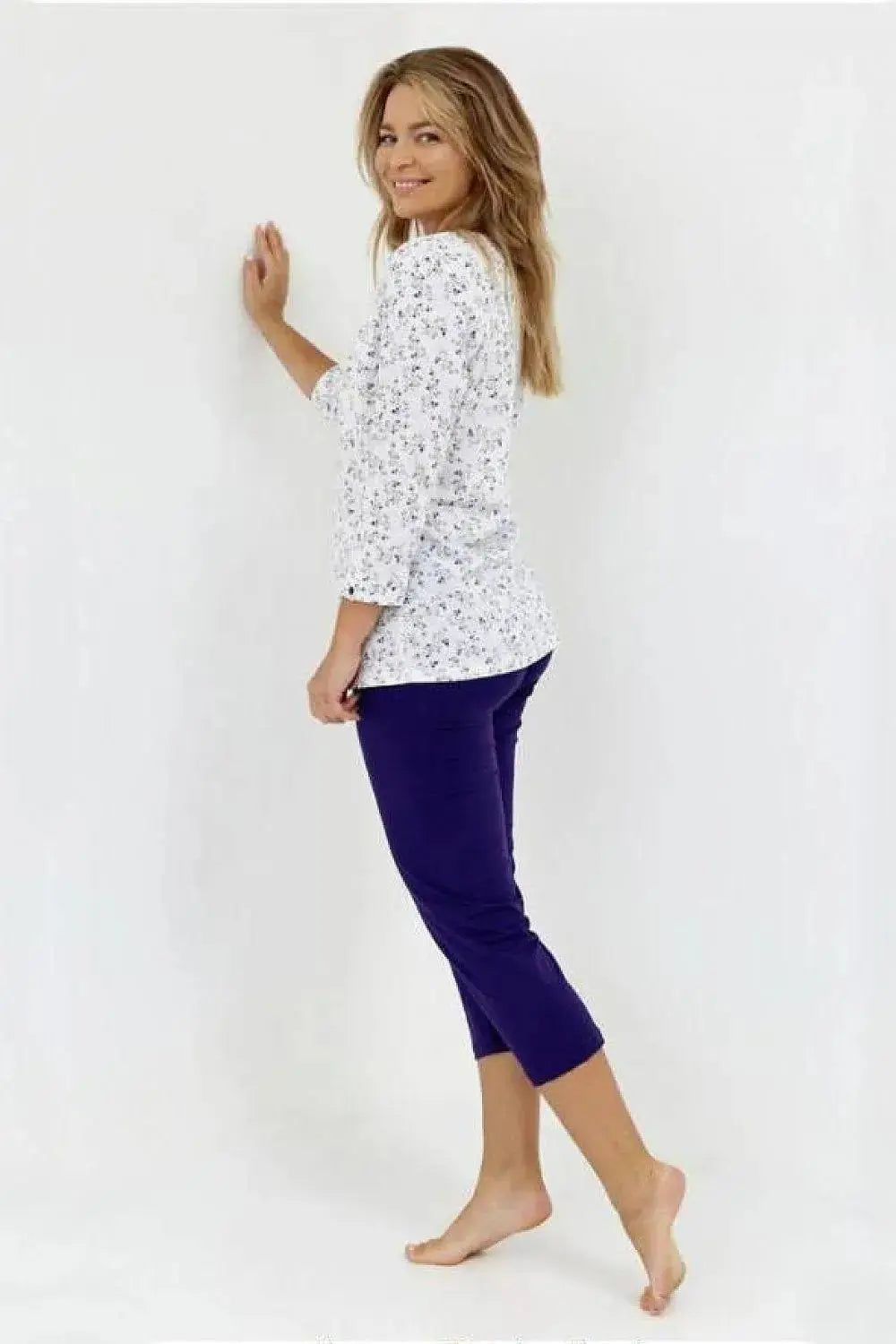 Cana womens v neckline with buttons pajama