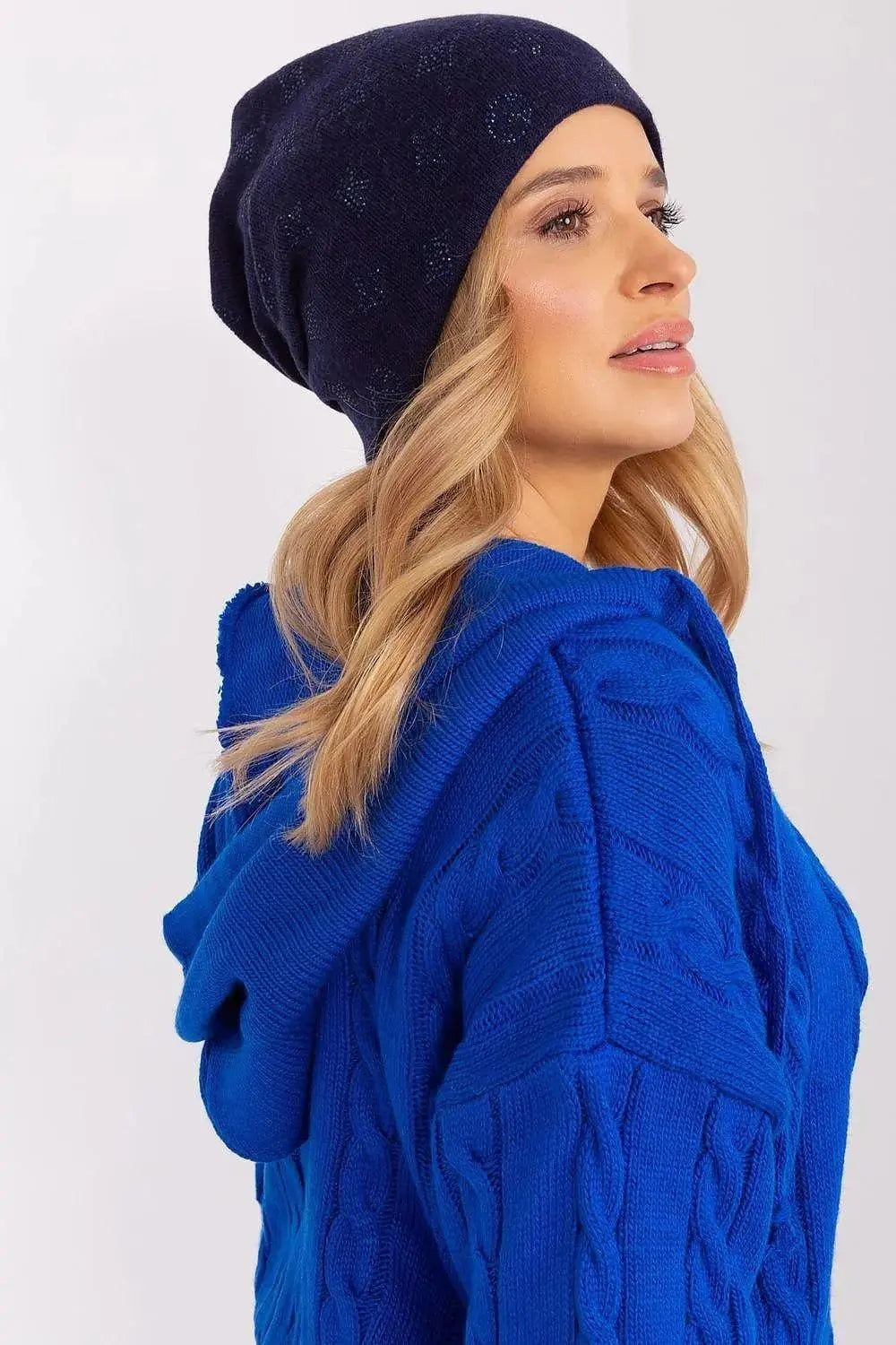 Women's Winter Beanie – Warm Cashmere Blend with Rhinestone Detail