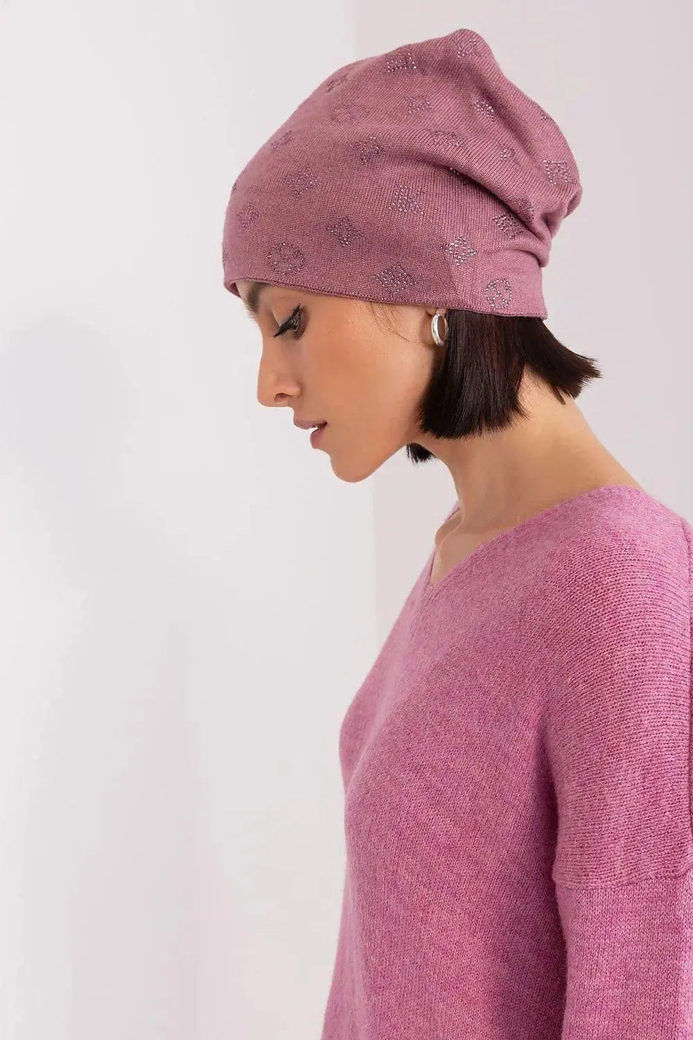 Women's Winter Beanie – Warm Cashmere Blend with Rhinestone Detail
