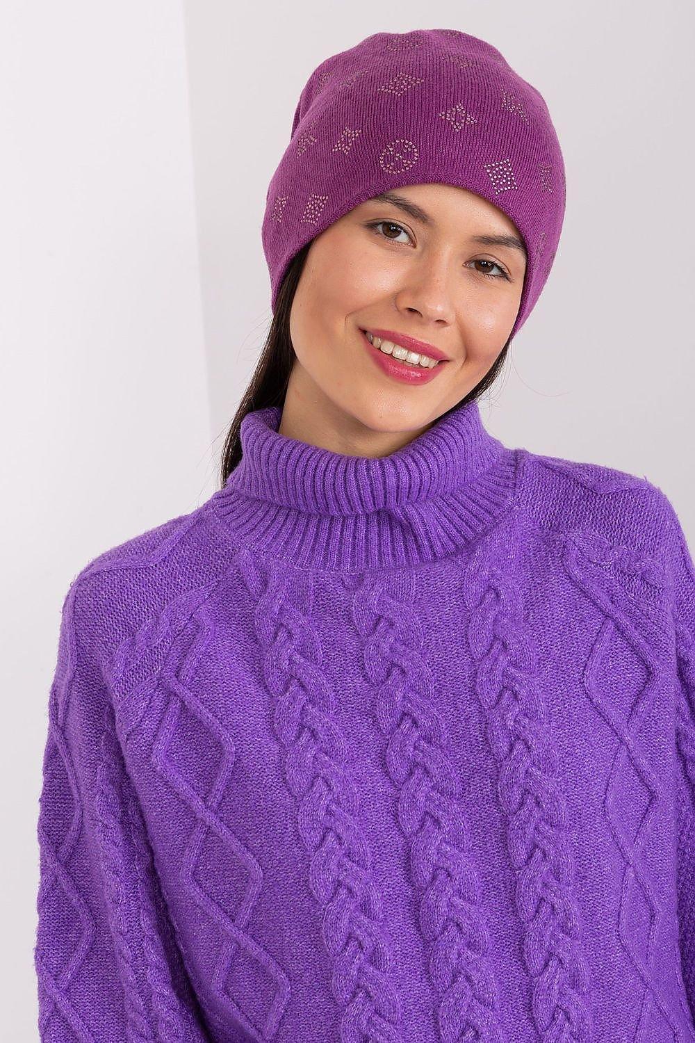 Women's Winter Beanie – Warm Cashmere Blend with Rhinestone Detail