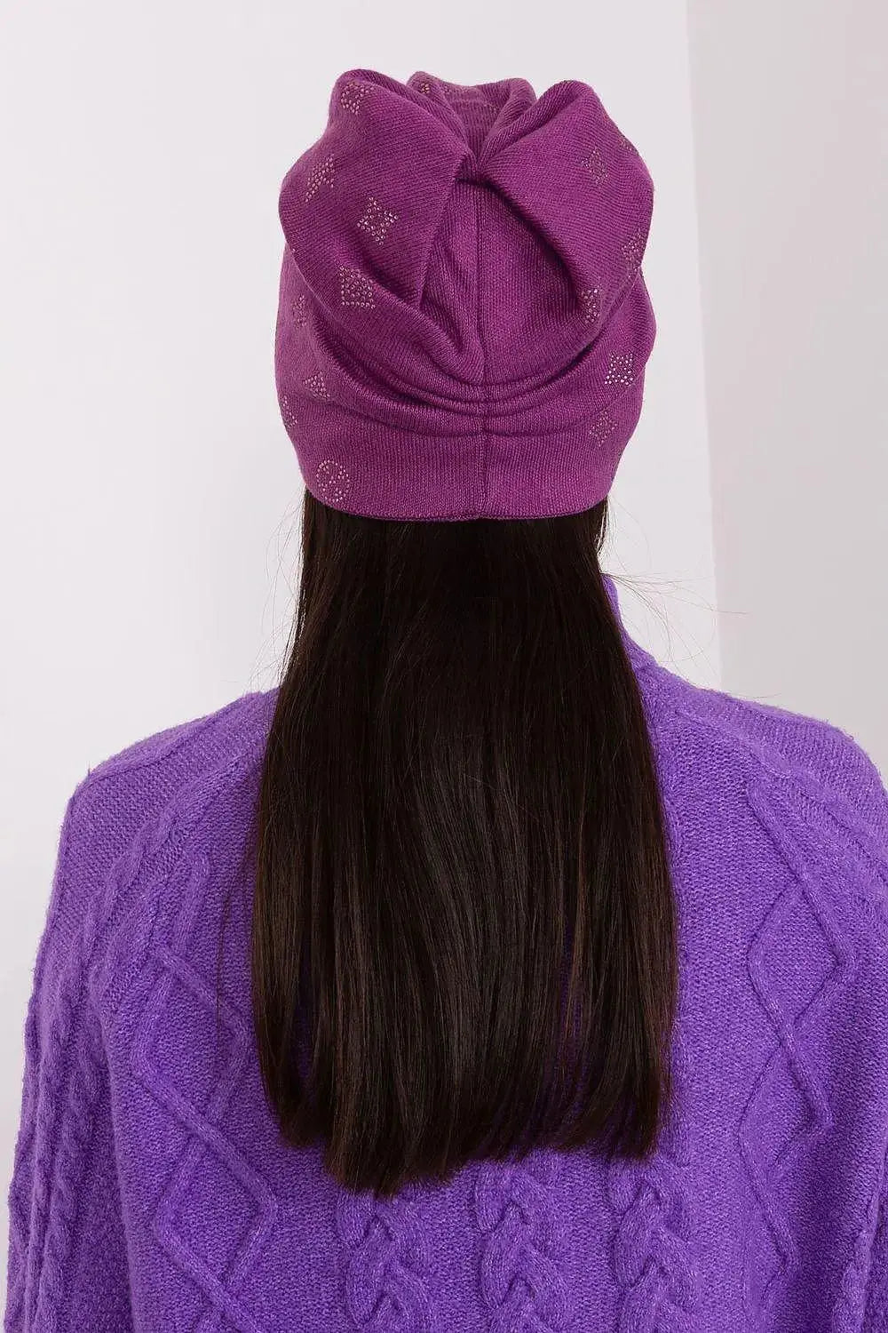 Women's Winter Beanie – Warm Cashmere Blend with Rhinestone Detail