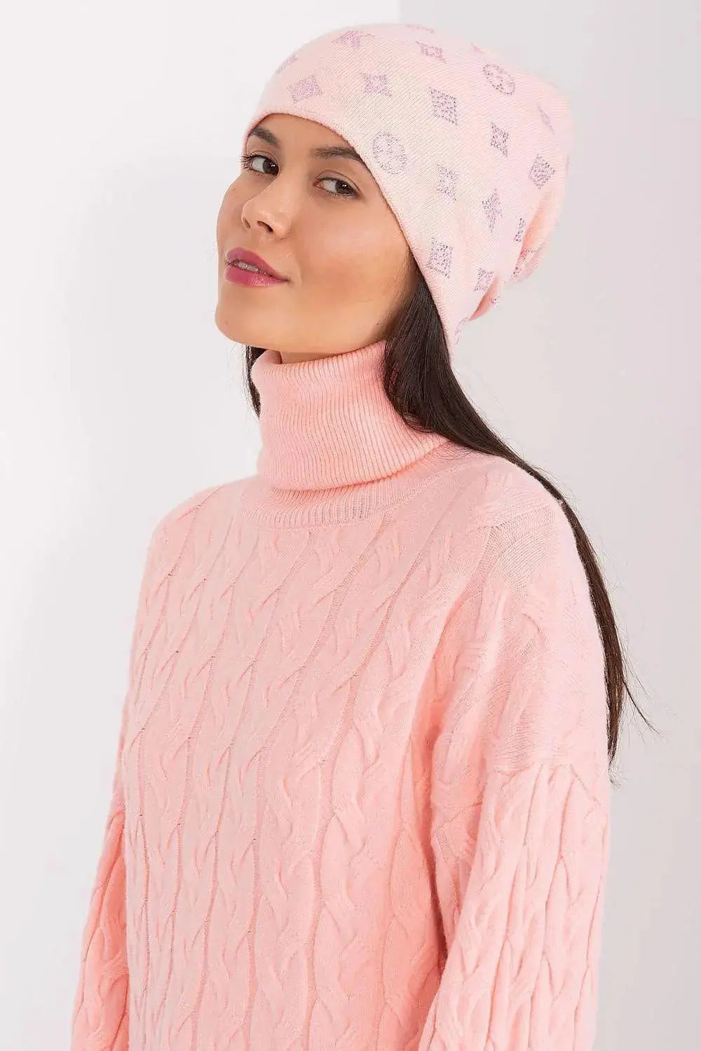 Women's Winter Beanie – Warm Cashmere Blend with Rhinestone Detail