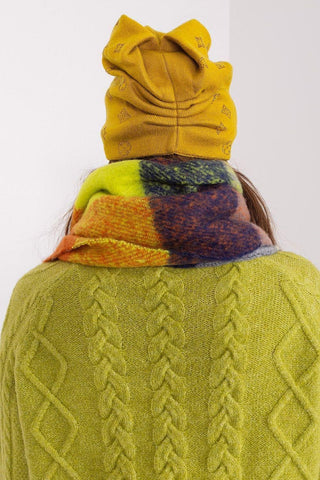 Women's Winter Beanie – Warm Cashmere Blend with Rhinestone Detail