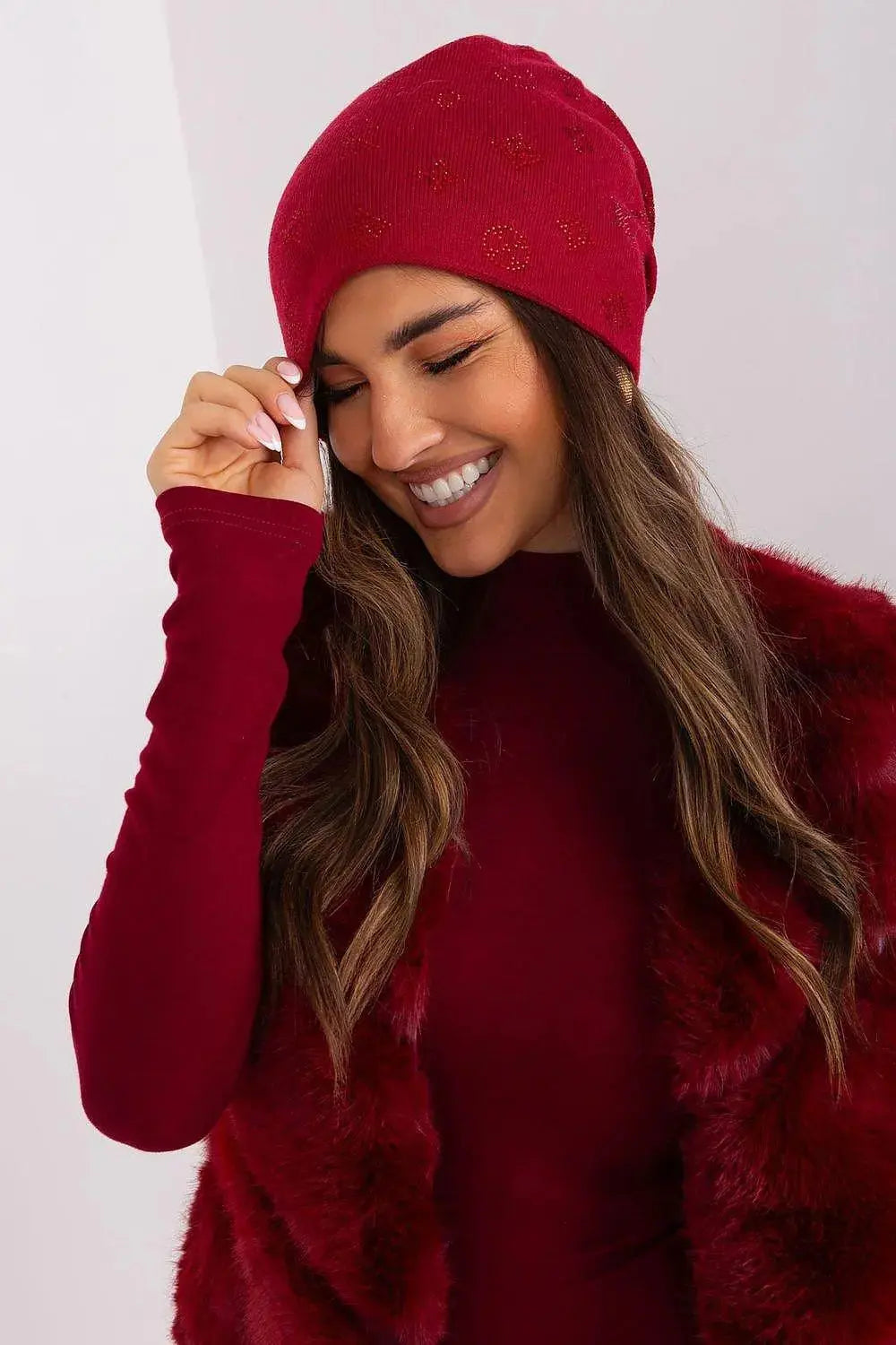 Women's Winter Beanie – Warm Cashmere Blend with Rhinestone Detail