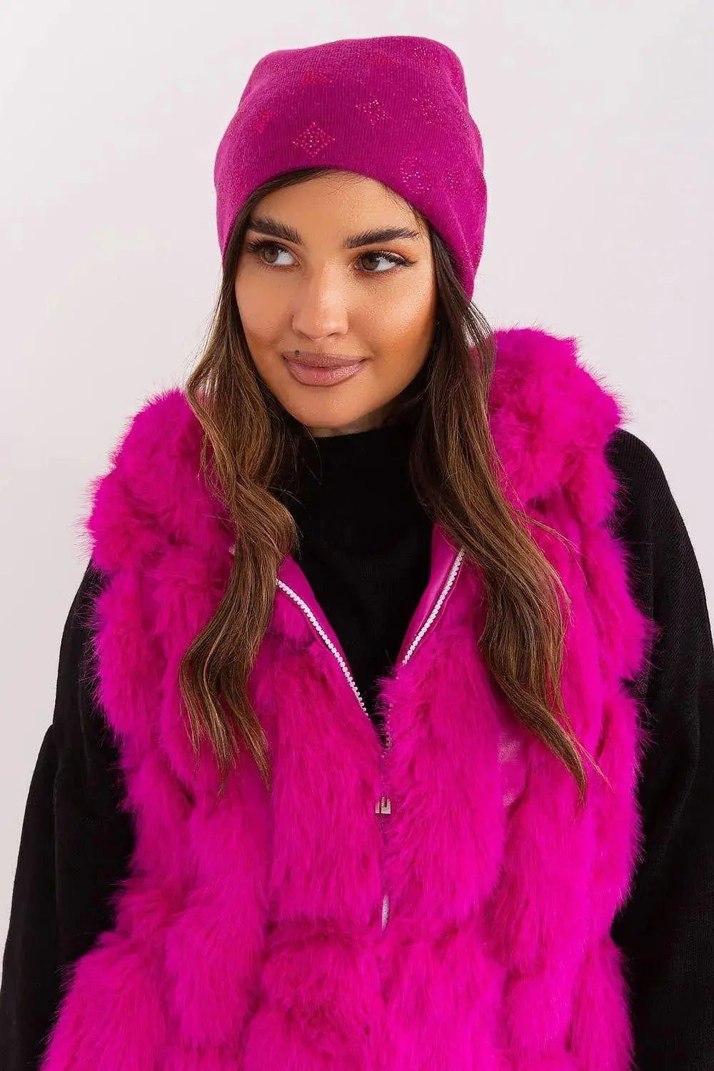 Women's Winter Beanie – Warm Cashmere Blend with Rhinestone Detail