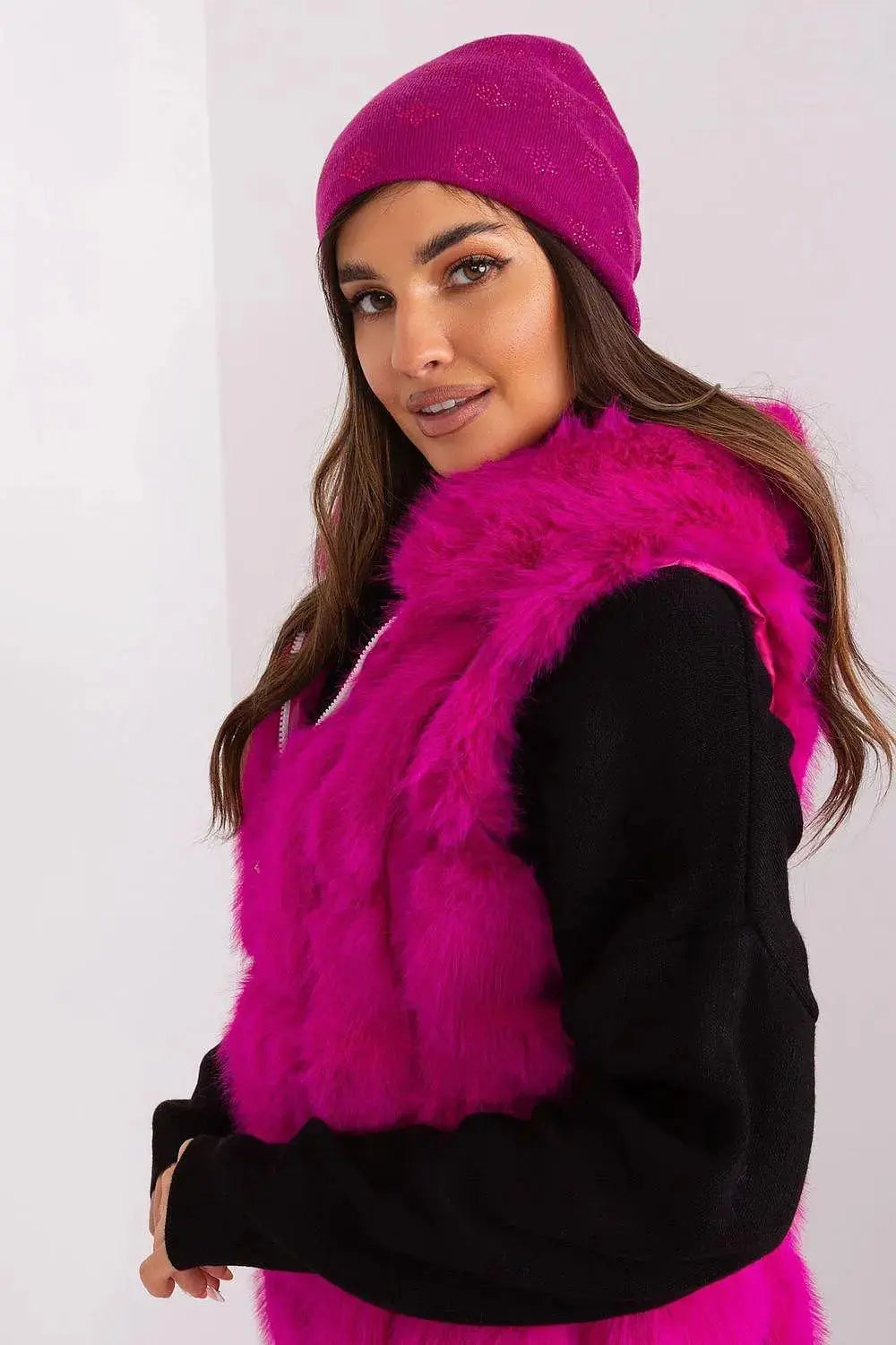 Women's Winter Beanie – Warm Cashmere Blend with Rhinestone Detail