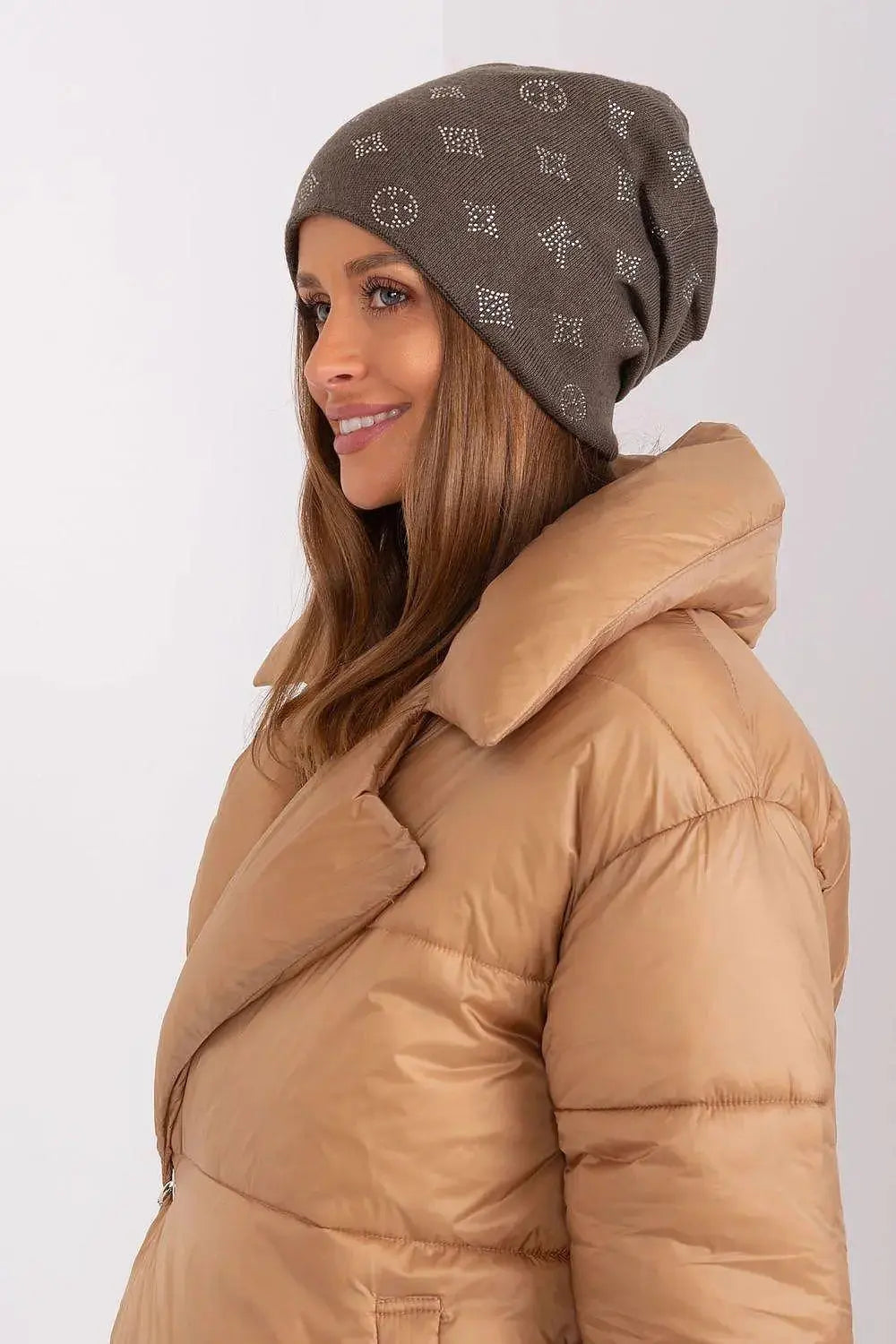 Women's Winter Beanie – Warm Cashmere Blend with Rhinestone Detail