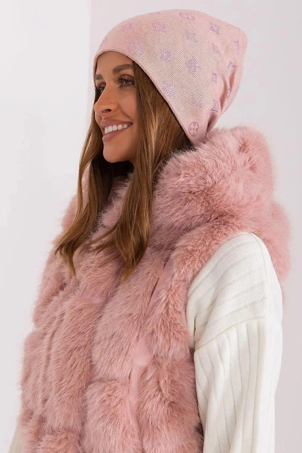 Women's Winter Beanie – Warm Cashmere Blend with Rhinestone Detail