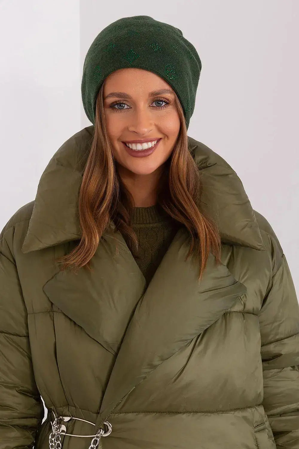 Women's Winter Beanie – Warm Cashmere Blend with Rhinestone Detail