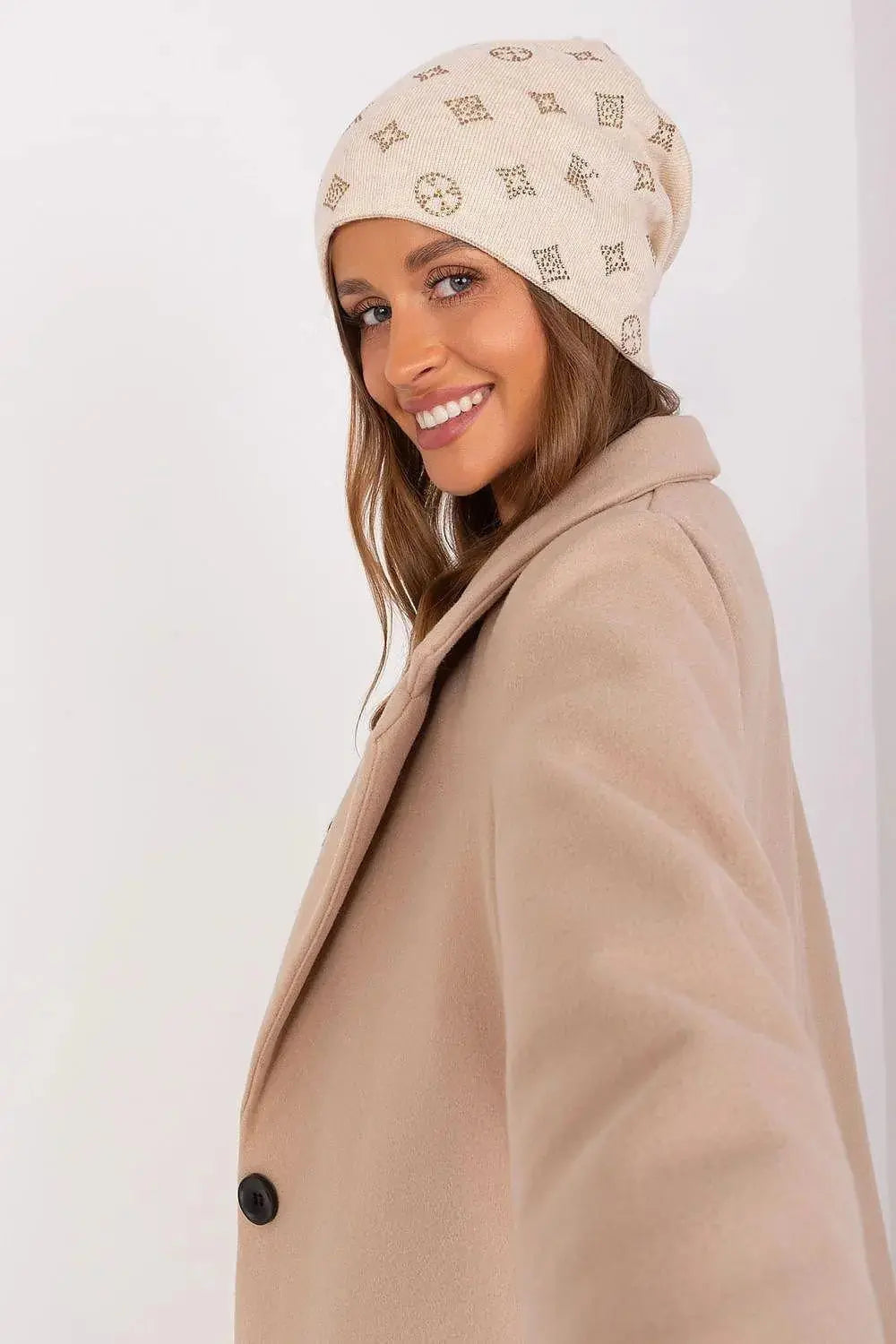 Women's Winter Beanie – Warm Cashmere Blend with Rhinestone Detail