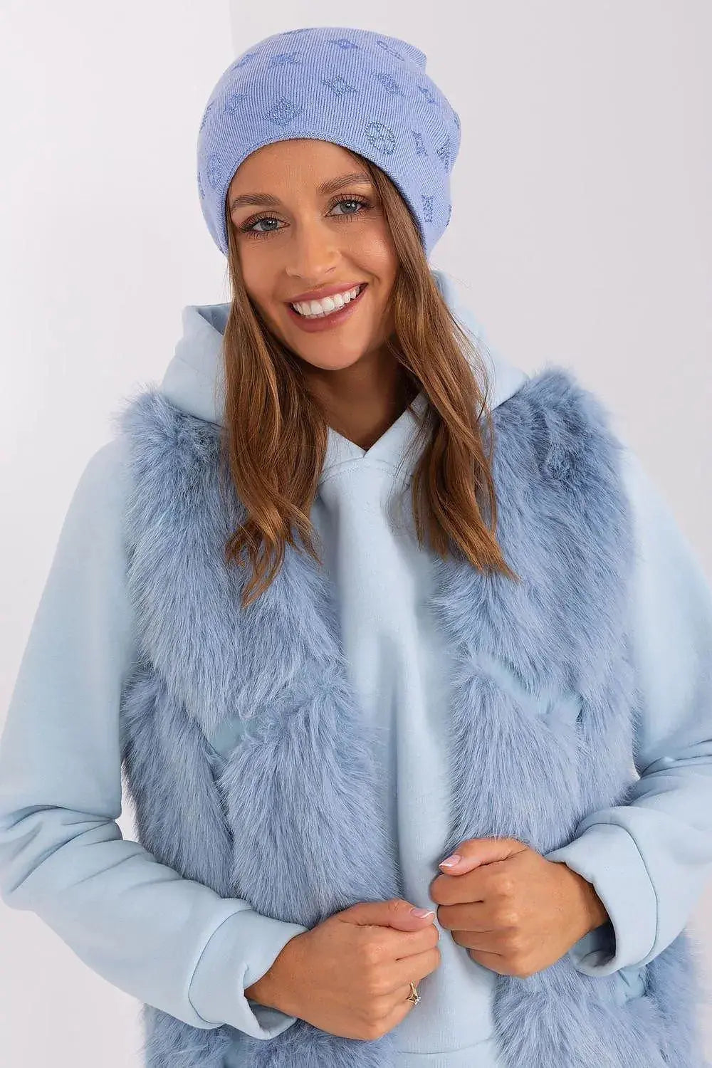 Women's Winter Beanie – Warm Cashmere Blend with Rhinestone Detail