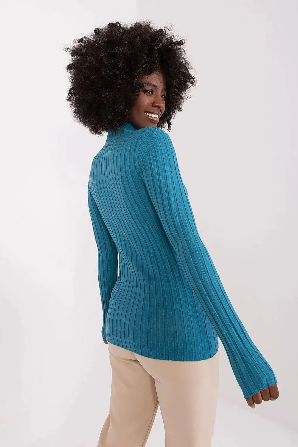 Factory Price low-key turtleneck sweater