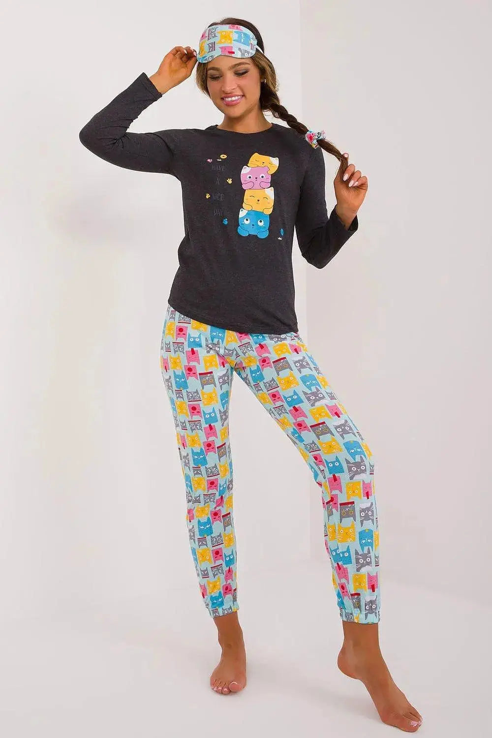 Factory blouse, pants, blindfold and hair elastic women's pajamas