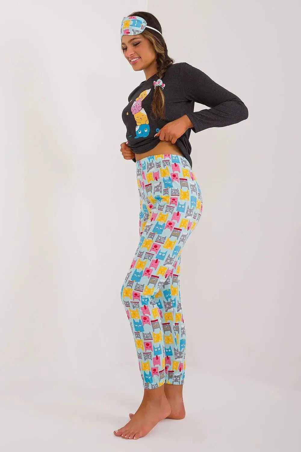 Factory blouse, pants, blindfold and hair elastic women's pajamas