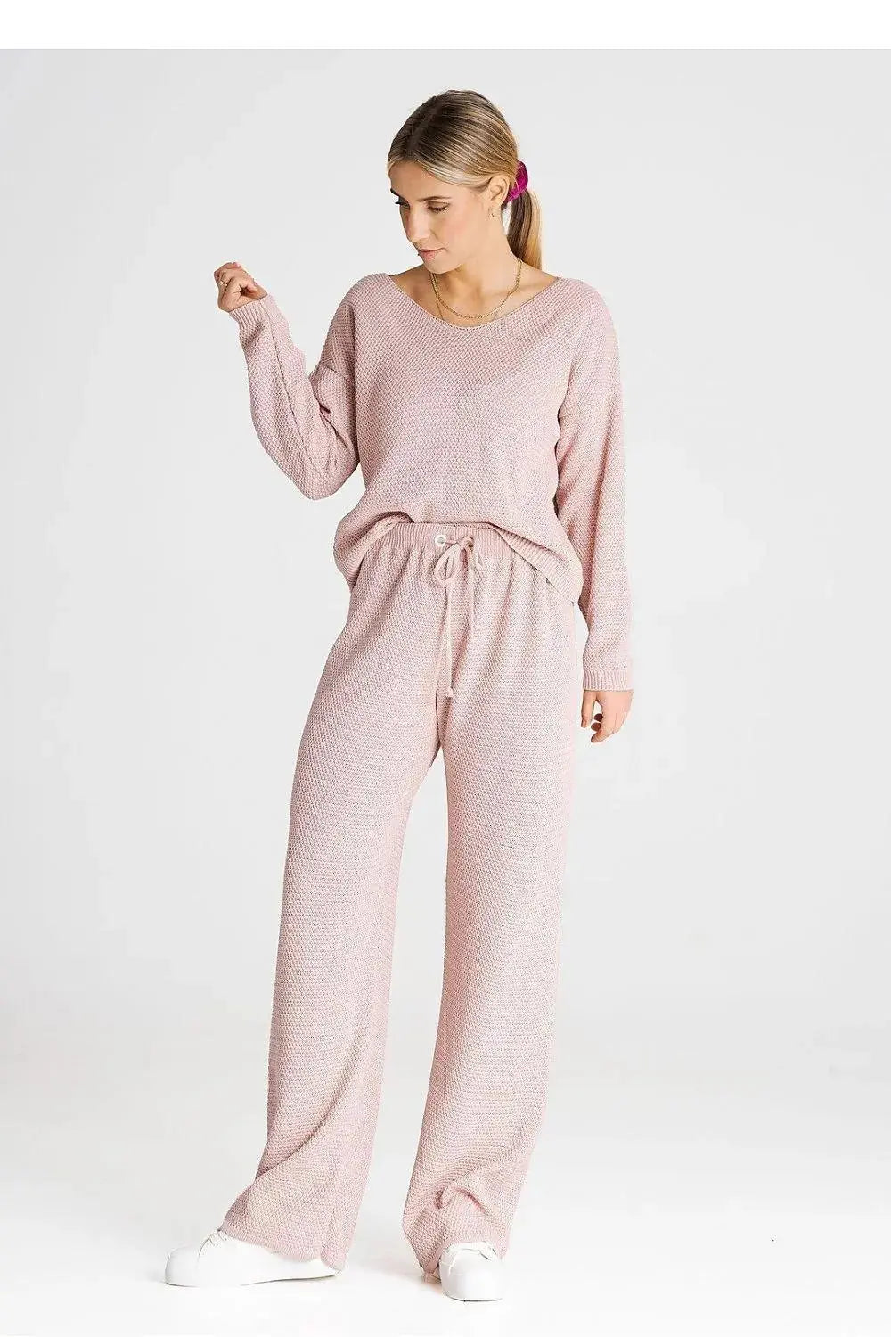 Figl long sleeves blouse and loose pants
