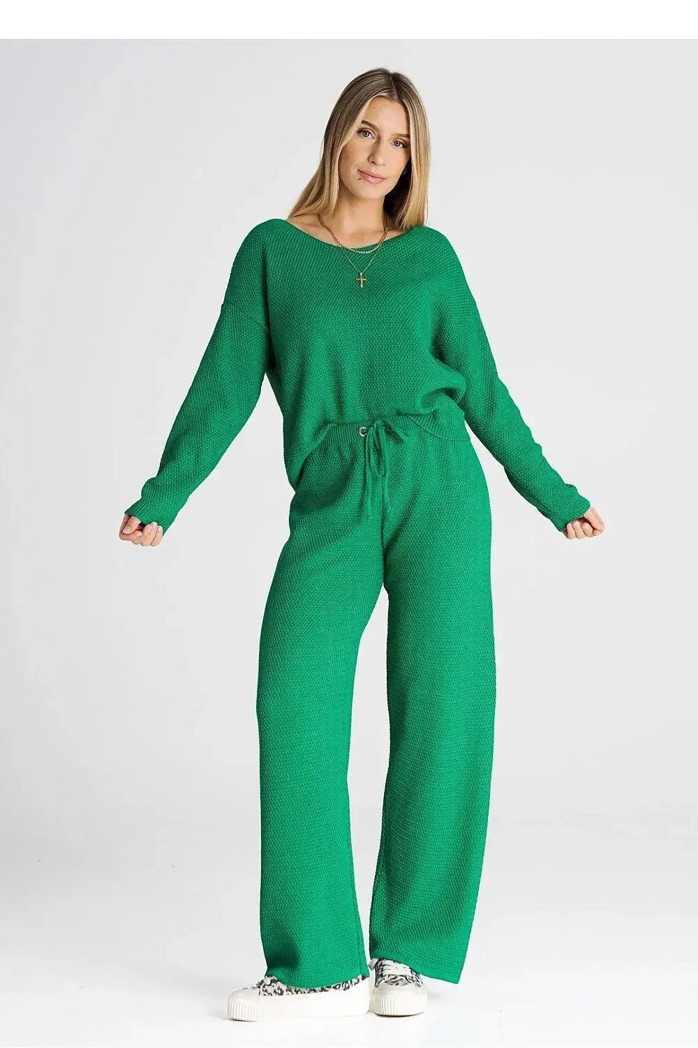 Figl long sleeves blouse and loose pants